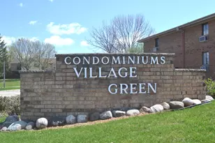 4502 S Green Ridge Cir, Greenfield, WI 53220 - Photo 36