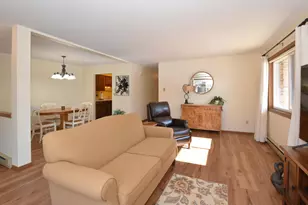 4502 S Green Ridge Cir, Greenfield, WI 53220 - Photo 6