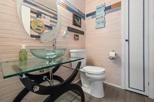 5329 W Nebraska Ave, Milwaukee, WI 53219 - Photo 10