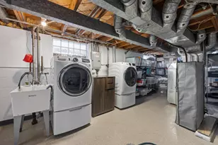 5329 W Nebraska Ave, Milwaukee, WI 53219 - Photo 18