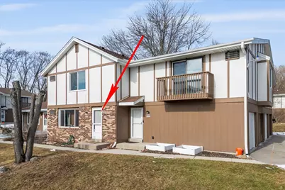 N19W5342  Pierce Ct, Cedarburg, WI 53012 - Photo 2