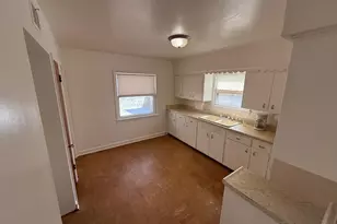 5010 N 49th St, Milwaukee, WI 53218 - Photo 10