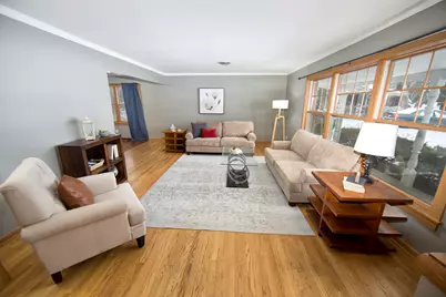 2261 W Kenboern Dr, Glendale, WI 53209 - Photo 4