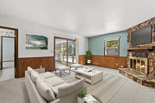 1226 Market Pl, Waukesha, WI 53189 - Photo 8