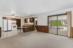 1226 Market Pl, Waukesha, WI 53189 - Photo 12