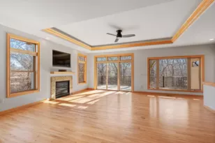 W126N7852 Riverview Ln, Menomonee Falls, WI 53051 - Photo 10