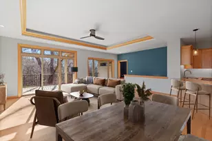 W126N7852 Riverview Ln, Menomonee Falls, WI 53051 - Photo 16