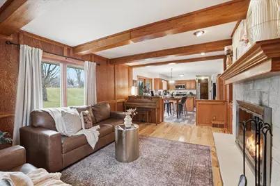 8755 W Meadow Ln, Franklin, WI 53132 - Photo 10