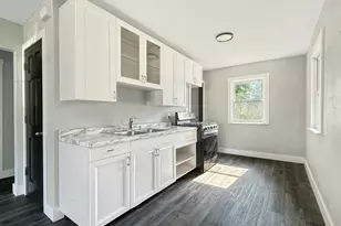4616 N 30th St, Milwaukee, WI 53209 - Photo 2