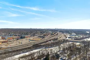 827 W La Salle Ave, Glendale, WI 53209 - Photo 30