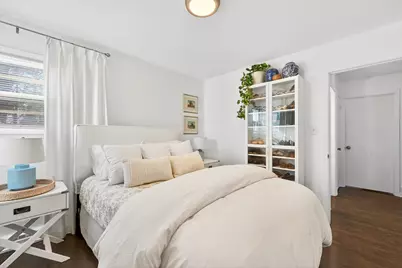 827 W La Salle Ave, Glendale, WI 53209 - Photo 24