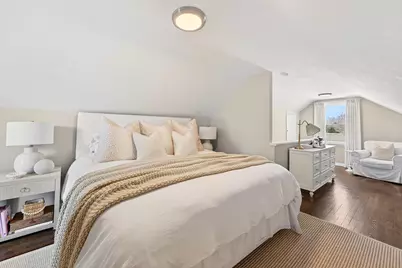 827 W La Salle Ave, Glendale, WI 53209 - Photo 20