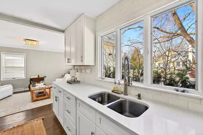 827 W La Salle Ave, Glendale, WI 53209 - Photo 12