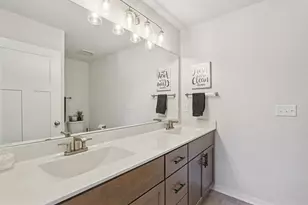 532 Wild Oak Rd, Hartland, WI 53029 - Photo 22