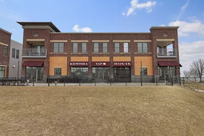 125  56th St #102, Kenosha, WI 53140 - Photo 2