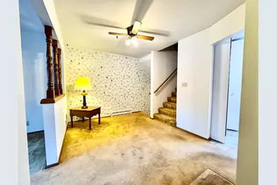 3127 W Canterbury Rd, Greenfield, WI 53221 - Photo 10