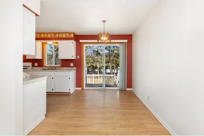 1605  Cliffview Dr, Holmen, WI 54636 - Photo 6