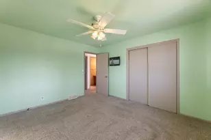 1605 Cliffview Dr, Holmen, WI 54636 - Photo 12