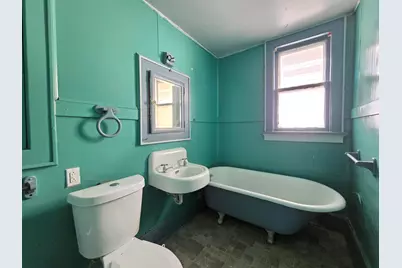 1929 N 18th St, Milwaukee, WI 53205 - Photo 26