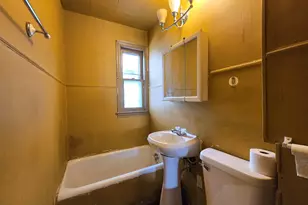 1929 N 18th St, Milwaukee, WI 53205 - Photo 12