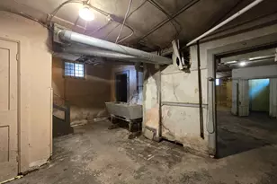 1929 N 18th St, Milwaukee, WI 53205 - Photo 32