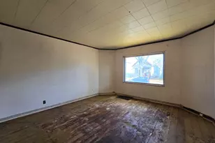 1929 N 18th St, Milwaukee, WI 53205 - Photo 8