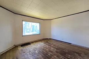 1929 N 18th St, Milwaukee, WI 53205 - Photo 10