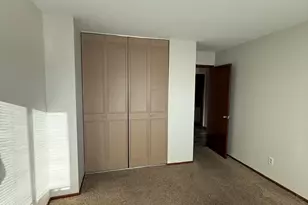 7721 N 60th St, Milwaukee, WI 53223 - Photo 10