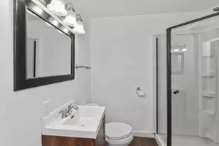 2348 S 84th St, West Allis, WI 53227 - Photo 8