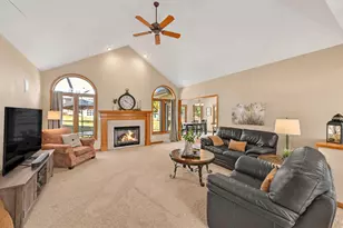 N21W26622 Cattail Ct, Pewaukee, WI 53072 - Photo 14