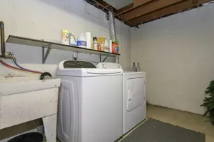 S58W25347 Crest Dr, Waukesha, WI 53189 - Photo 56