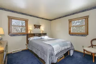 S58W25347 Crest Dr, Waukesha, WI 53189 - Photo 34