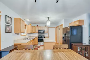 1607 Walter Ave, Racine, WI 53403 - Photo 16