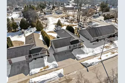 4017  Delta St, Manitowoc, WI 54220 - Photo 32
