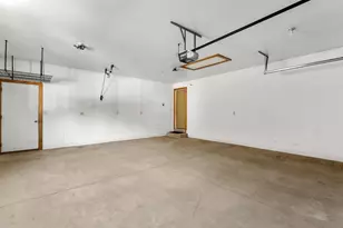 4017 Delta St, Manitowoc, WI 54220 - Photo 40