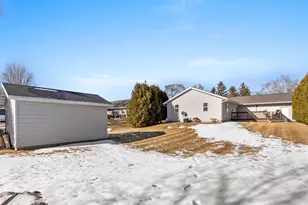 4017 Delta St, Manitowoc, WI 54220 - Photo 26