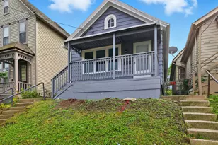 1017 E Pearson St, Milwaukee, WI 53202 - Photo 10