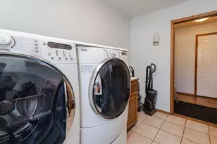 1420 Country Club Ln, Watertown, WI 53098 - Photo 30