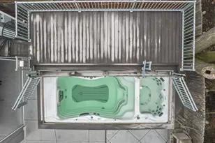 2237 N Lake Dr, Milwaukee, WI 53202 - Photo 42