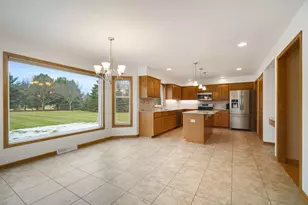 N69W28650 Beverly Ln, Merton, WI 53029 - Photo 12