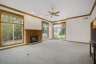N69W28650 Beverly Ln, Merton, WI 53029 - Photo 8