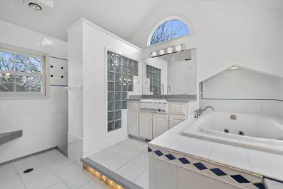 2650 W Sunnydale Ln, Mequon, WI 53092 - Photo 30