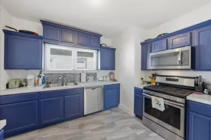 2400 N 56th St, Milwaukee, WI 53210 - Photo 32