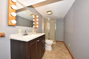 1329 N 11th Ave, West Bend, WI 53090 - Photo 22