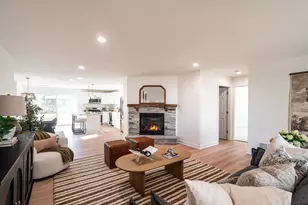 805 N Oakwood Ave, Oconomowoc, WI 53066 - Photo 12