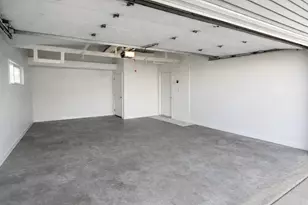 805 N Oakwood Ave, Oconomowoc, WI 53066 - Photo 48