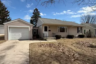 1337 N 9th St, Manitowoc, WI 54220 - Photo 28