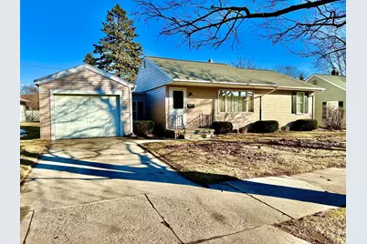 1337 N 9th St, Manitowoc, WI 54220 - Photo 1