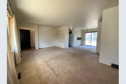 1337 N 9th St, Manitowoc, WI 54220 - Photo 6