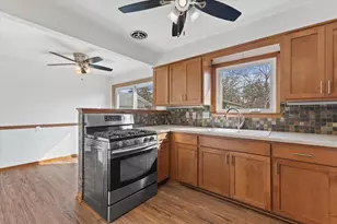 3250 S 72nd St, Milwaukee, WI 53219 - Photo 12